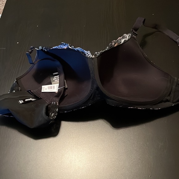 LIGHTLY LINED EVERYDAY WIRE-FREE BRA - LACE FLORAL WITH 360° BACK SMOOTHING™ - Picture 9 of 12